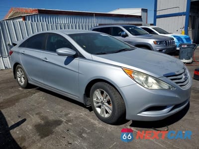 Czwarte zdjęcie samochodu z boku: 2012 HYUNDAI SONATA GLS VIN:5NPEB4ACXCH452206 - miniatura