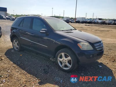 Czwarte zdjęcie samochodu z boku: 2008 MERCEDES-BENZ ML 350 VIN:4JGBB86EX8A354677 - miniatura