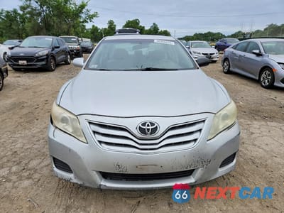 Piąte zdjęcie samochodu w środku: 2010 TOYOTA CAMRY LE VIN:4T1BF3EKXAU573190 - miniatura