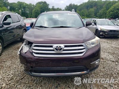 Piąte zdjęcie samochodu w środku: 2013 TOYOTA HIGHLANDER LIMITED VIN:5TDDK3EH1DS262110 - miniatura