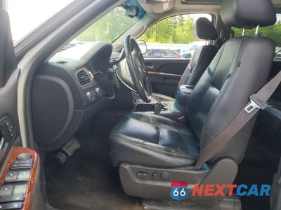 Zdjęcie 7 z 12 samochodu: 2012 GMC YUKON SLT VIN:1GKS2CE06CR174186 - miniatura