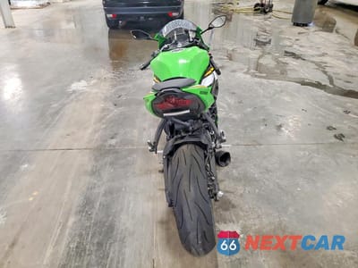 Czwarte zdjęcie samochodu z boku: 2025 KAWASAKI ZX636 K VIN:JKBZXJK14SA011021 - miniatura