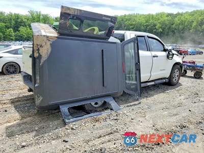 Trzecie zdjęcie samochodu z tyłu: 2016 TOYOTA TUNDRA SR5 VIN:5TFUM5F18GX067580 - miniatura