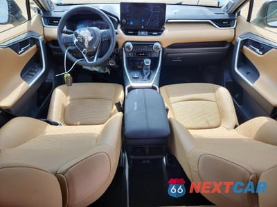 Zdjęcie 8 z 13 samochodu: 2025 TOYOTA RAV4 LIMITED VIN:JTMN1RFV5SJ045250 - miniatura