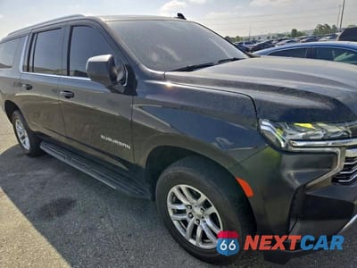 Drugie zdjęcie samochodu z przodu: 2021 CHEVROLET SUBURBAN C1500 LT VIN:1GNSCCKD9MR319441 - miniatura