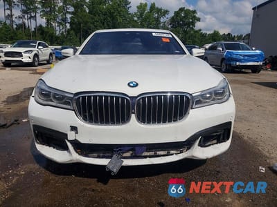 Piąte zdjęcie samochodu w środku: 2016 BMW 750 I VIN:WBA7F0C59GGL99171 - miniatura