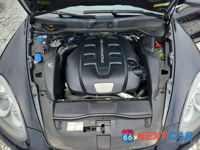 Zdjęcie 12 z 13 samochodu: 2013 PORSCHE CAYENNE VIN:WP1AF2A25DLA22397 - miniatura