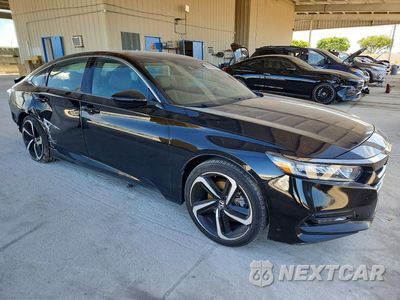 Czwarte zdjęcie samochodu z boku: 2018 HONDA ACCORD SPORT VIN:1HGCV1F39JA014031 - miniatura