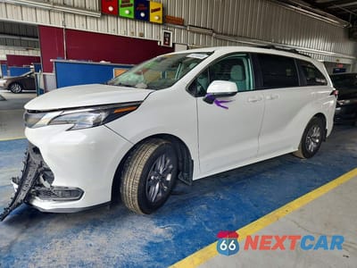2024 TOYOTA SIENNA LE 5TDKSKFC2RS143588 - główne zdjęcie licytacji z USA - miniatura