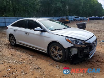 Czwarte zdjęcie samochodu z boku: 2019 HYUNDAI SONATA SPORT VIN:5NPE34AF0KH774536 - miniatura