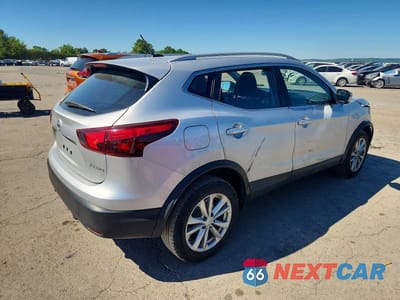 Trzecie zdjęcie samochodu z tyłu: 2017 NISSAN ROGUE SPORT SV VIN:JN1BJ1CR7HW142556 - miniatura