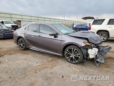 Czwarte zdjęcie samochodu z boku: 2020 TOYOTA CAMRY SE VIN:4T1G11AK3LU333349 - miniatura
