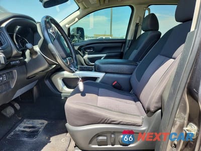 Zdjęcie 7 z 12 samochodu: 2022 NISSAN TITAN XD SV VIN:1N6AA1FB6NN100112 - miniatura