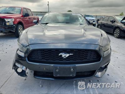 Piąte zdjęcie samochodu w środku: 2016 FORD MUSTANG VIN:1FA6P8TH9G5317283 - miniatura