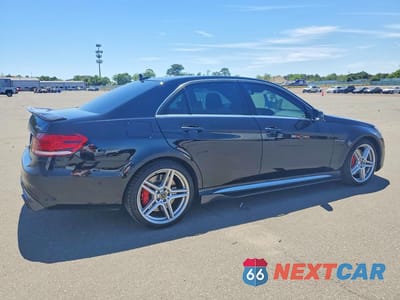 Trzecie zdjęcie samochodu z tyłu: 2016 MERCEDES-BENZ E 63 AMG-S VIN:WDDHF7GB7GB253113 - miniatura