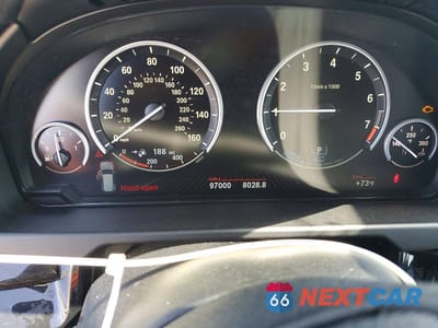 Zdjęcie 9 z 12 samochodu: 2017 BMW X5 XDR40E VIN:5UXKT0C33H0S80996 - miniatura