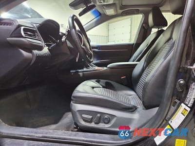 Zdjęcie 7 z 12 samochodu: 2018 TOYOTA CAMRY HYBRID SE VIN:4T1B21HK2JU002479 - miniatura