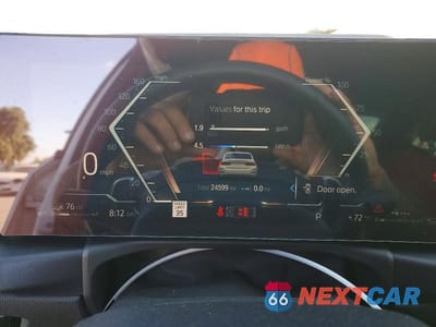 Zdjęcie 9 z 12 samochodu: 2023 BMW 330XE VIN:3MW39FS00P8C96654 - miniatura