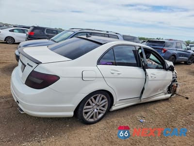 Trzecie zdjęcie samochodu z tyłu: 2008 MERCEDES-BENZ C 300 4MATIC VIN:WDDGF81X28F158720 - miniatura