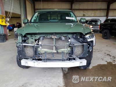 Piąte zdjęcie samochodu w środku: 2022 TOYOTA TUNDRA SR5 VIN:5TFLA5DA1NX043142 - miniatura