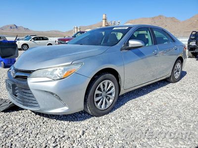 2015 TOYOTA CAMRY LE 4T4BF1FK4FR456365 - główne zdjęcie licytacji z USA - miniatura