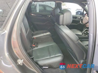 Zdjęcie 11 z 13 samochodu: 2020 PORSCHE CAYENNE VIN:WP1AA2AY2LDA08176 - miniatura