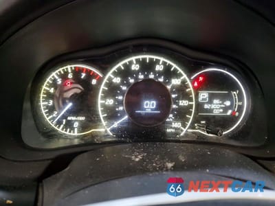 Zdjęcie 9 z 12 samochodu: 2015 NISSAN VERSA NOTE SV VIN:3N1CE2CPXFL375587 - miniatura