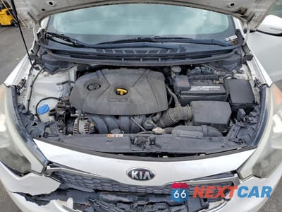Zdjęcie 11 z 12 samochodu: 2016 KIA FORTE LX VIN:KNAFK5A86G5636616 - miniatura