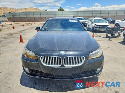 Piąte zdjęcie samochodu w środku: 2011 BMW 550 XI VIN:WBAFU9C57BC783374 - miniatura