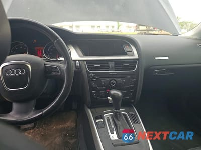 Zdjęcie 9 z 10 samochodu: 2011 AUDI A5 PREMIUM VIN:WAUCFAFR0BA026180 - miniatura