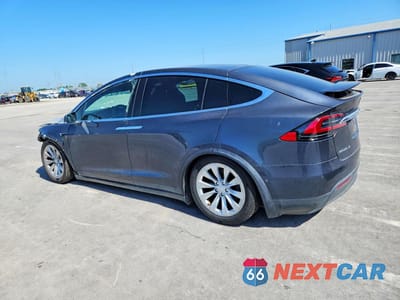 Drugie zdjęcie samochodu z przodu: 2018 TESLA MODEL X VIN:5YJXCAE20JF112872 - miniatura