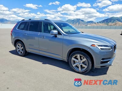 Czwarte zdjęcie samochodu z boku: 2016 VOLVO XC90 T8 VIN:YV4BC0PK9G1092301 - miniatura