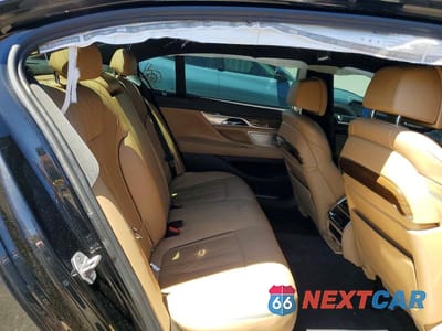 Zdjęcie 10 z 12 samochodu: 2016 BMW 750 XI VIN:WBA7F2C53GG418339 - miniatura