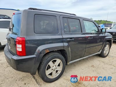 Trzecie zdjęcie samochodu z tyłu: 2010 JEEP PATRIOT SPORT VIN:1J4NF1GB6AD675454 - miniatura