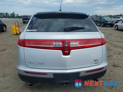 Zdjęcie 6 z 13 samochodu: 2016 LINCOLN MKT VIN:2LMHJ5AT7GBL03193 - miniatura