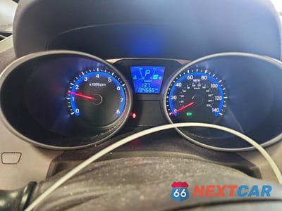 Zdjęcie 9 z 12 samochodu: 2014 HYUNDAI TUCSON SE VIN:KM8JUCAG5EU823279 - miniatura