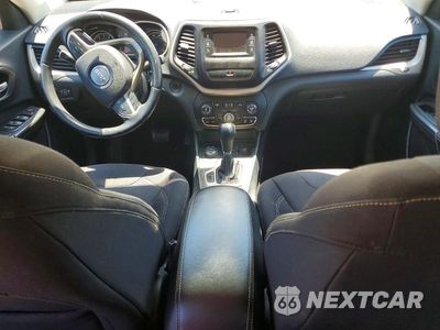 Zdjęcie 8 z 13 samochodu: 2015 JEEP CHEROKEE LATITUDE VIN:1C4PJMCS2FW571592 - miniatura
