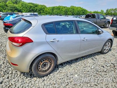 Trzecie zdjęcie samochodu z tyłu: 2016 KIA FORTE LX VIN:KNAFK5A84G5525093 - miniatura