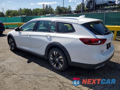 Drugie zdjęcie samochodu z przodu: 2018 BUICK REGAL TOURX PREFERRED VIN:W04GU8SX5J1132141 - miniatura