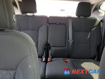 Zdjęcie 10 z 14 samochodu: 2020 CHEVROLET BLAZER 2LT VIN:3GNKBCRS6LS599239 - miniatura