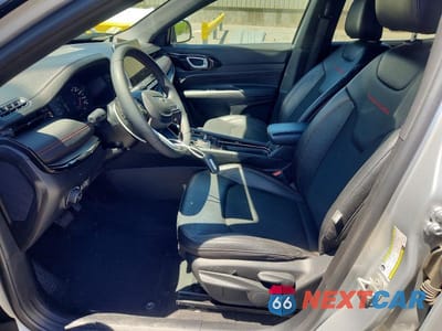 Zdjęcie 7 z 13 samochodu: 2024 JEEP COMPASS TRAILHAWK VIN:3C4NJDDN9RT148776 - miniatura