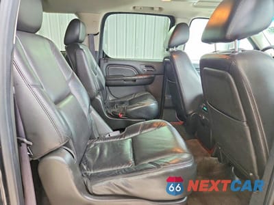 Zdjęcie 10 z 12 samochodu: 2011 CADILLAC ESCALADE ESV LUXURY VIN:1GYS4HEF1BR222855 - miniatura