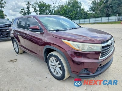 Czwarte zdjęcie samochodu z boku: 2016 TOYOTA HIGHLANDER LE VIN:5TDZKRFH5GS174348 - miniatura