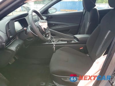 Zdjęcie 7 z 12 samochodu: 2025 HYUNDAI ELANTRA SEL SPORT VIN:KMHLM4DG2SU074902 - miniatura