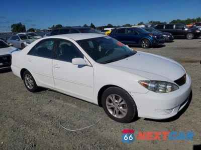 Czwarte zdjęcie samochodu z boku: 2006 TOYOTA CAMRY LE V6 VIN:4T1BF30KX6U626582 - miniatura