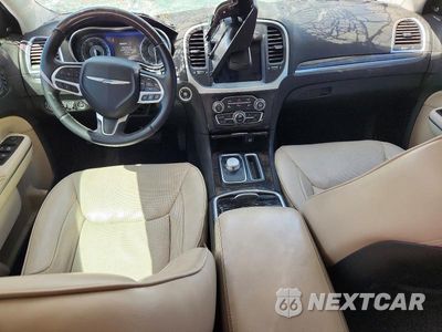 Zdjęcie 8 z 13 samochodu: 2018 CHRYSLER 300 LIMITED VIN:2C3CCAEG7JH319848 - miniatura