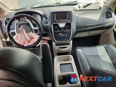 Zdjęcie 8 z 13 samochodu: 2011 CHRYSLER TOWN & COUNTRY TOURING L VIN:2A4RR8DG2BR799043 - miniatura