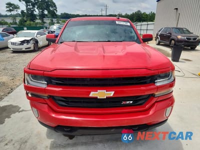 Piąte zdjęcie samochodu w środku: 2018 CHEVROLET SILVERADO K1500 LT VIN:3GCUKREC7JG273890 - miniatura