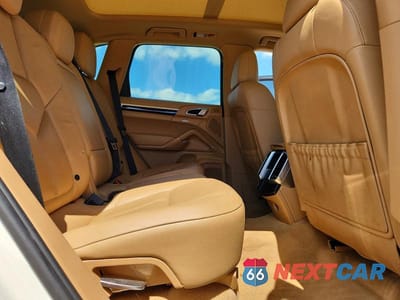 Zdjęcie 11 z 13 samochodu: 2012 PORSCHE CAYENNE S VIN:WP1AB2A20CLA42907 - miniatura
