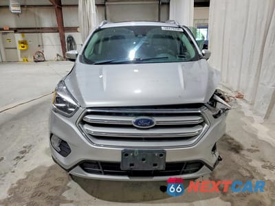 Piąte zdjęcie samochodu w środku: 2019 FORD ESCAPE TITANIUM VIN:1FMCU9J92KUC28883 - miniatura